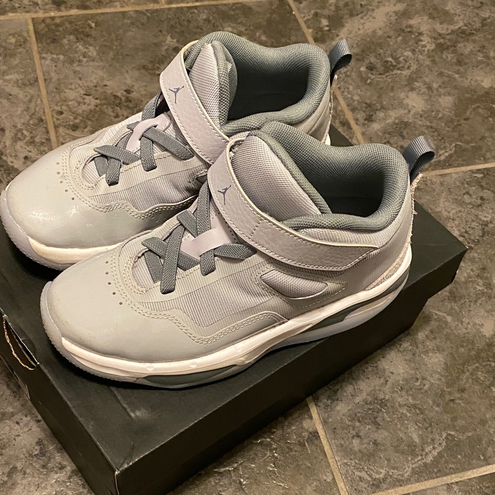 Jordan Kids Gray Sneakers with Straps